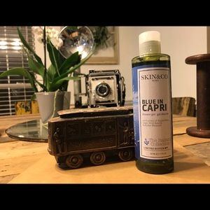 Blue in Capri shower gel